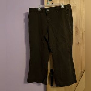 Women’s boot cut brown capris , size 18W. Merona Brand